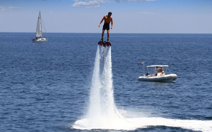 LIedo_shutterstock_flyboard.jpg